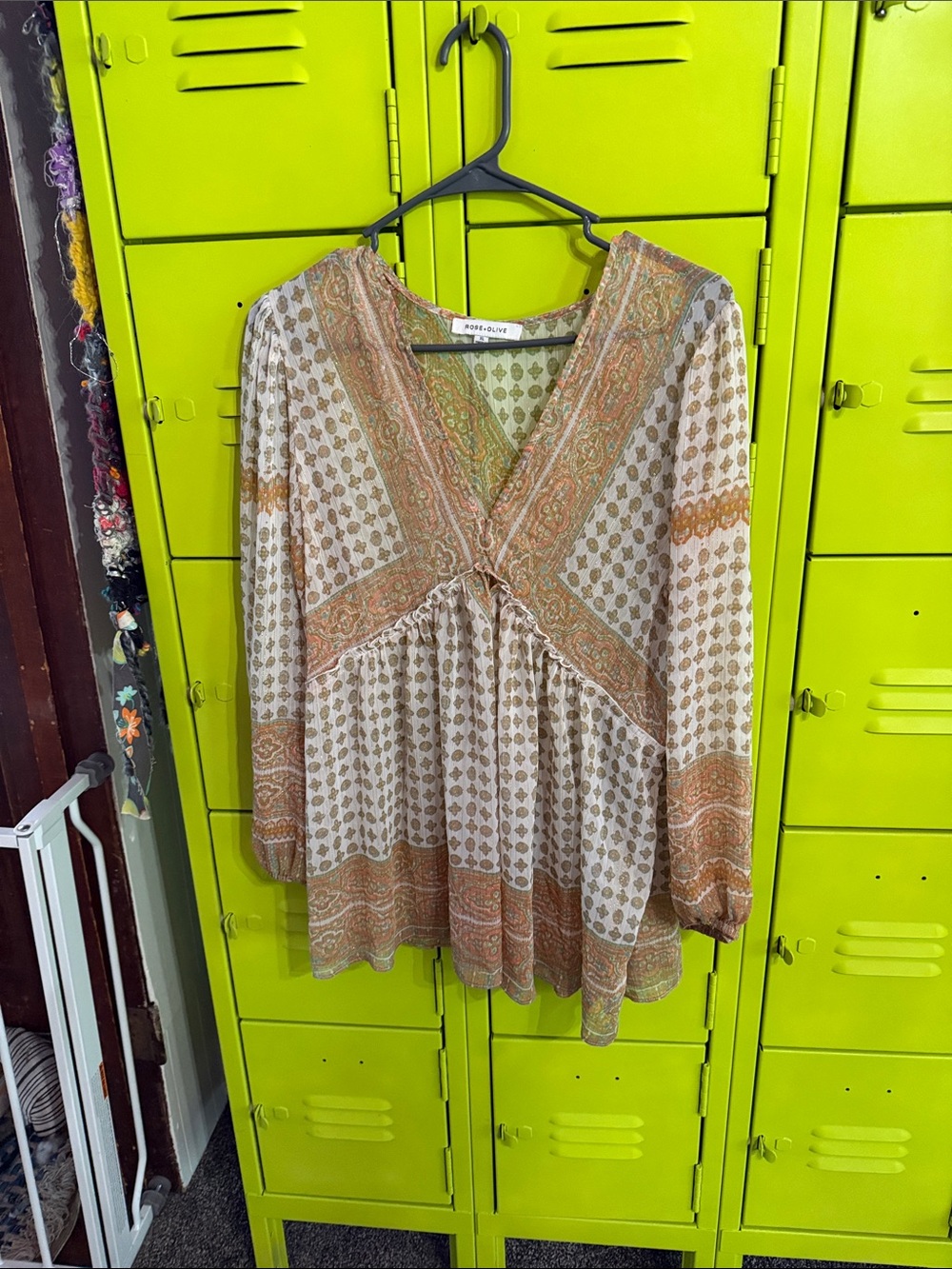 Rose & Olive Cream and Orange Paisley V-Neck Babydoll Tunic